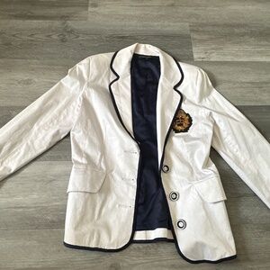 White courage b. Blazer